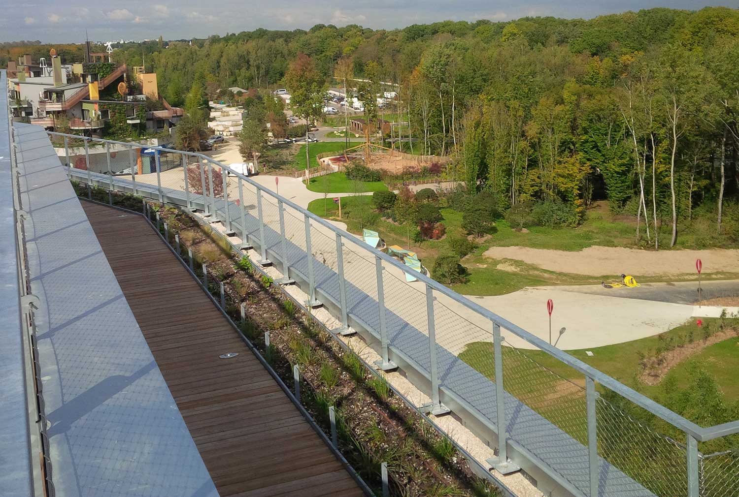 Licce - Costières et jardinières en acier galvanisé pour l'Aqualagon