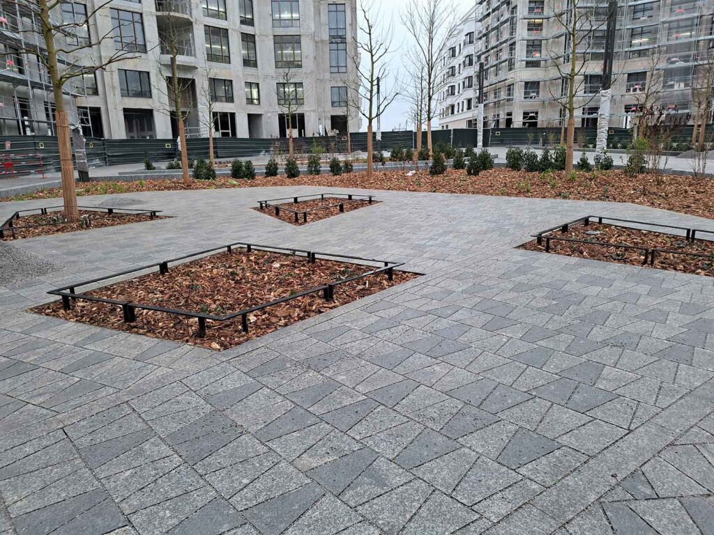 Lisses basses de fabrication Licce pour la place d'Ariane