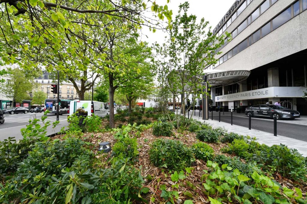 Hôtel Hyatt Regency Paris Étoile - Costières sur mesure en acier thermolaqué Licce