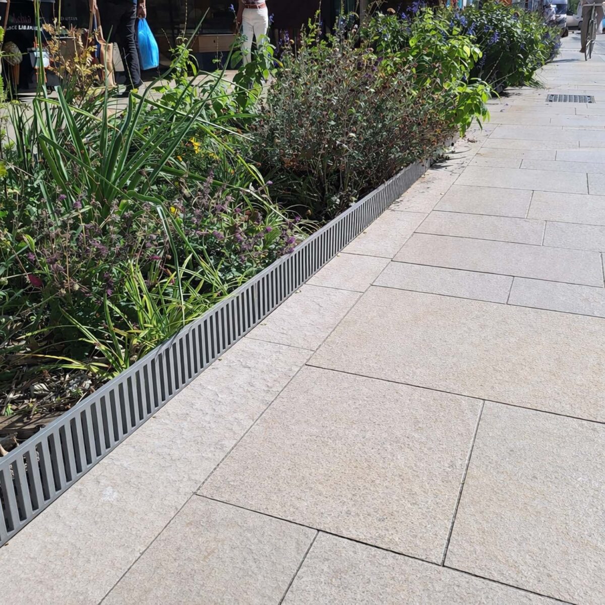 voliges ajourées / acier thermolaqué